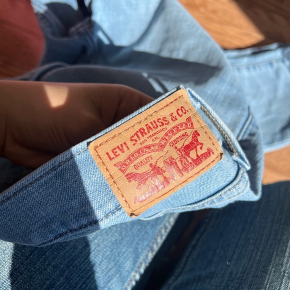 Levi's Women's Skinny Jeans in Light Blue - Picture 5 of 5